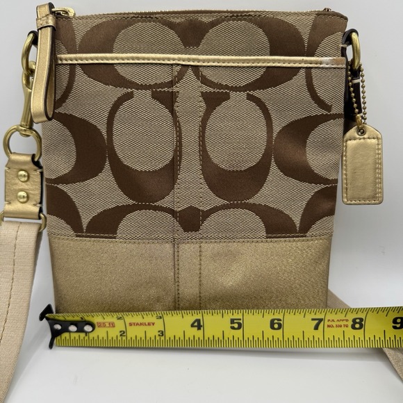 Coach Signature 40758 Swingpack Crossbody Shoulder Handbag Purse - Picture 9 of 13